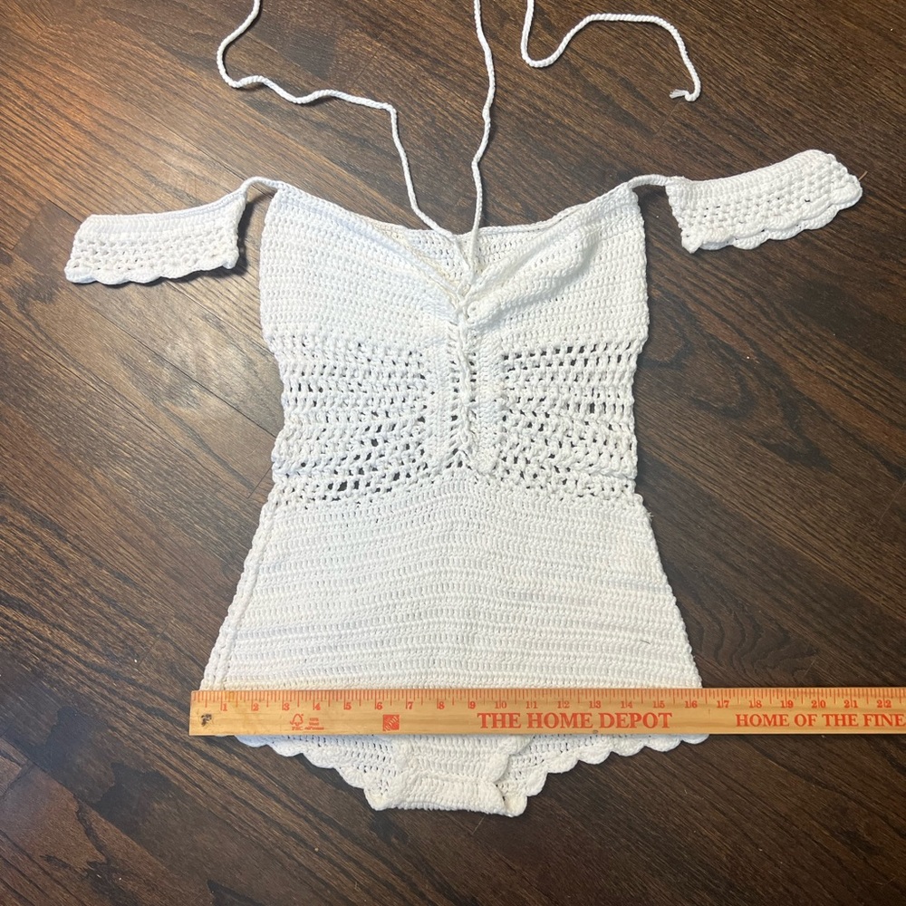 Absolutely stunning Hand Crochet romper or bathing suit! White cotton yarn small - Picture 6 of 13